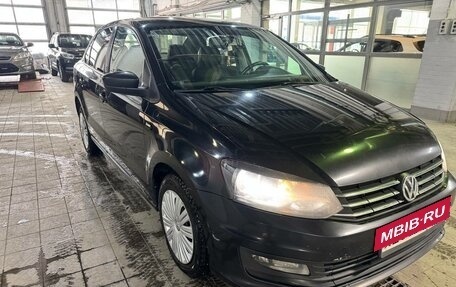 Volkswagen Polo VI (EU Market), 2017 год, 749 000 рублей, 3 фотография