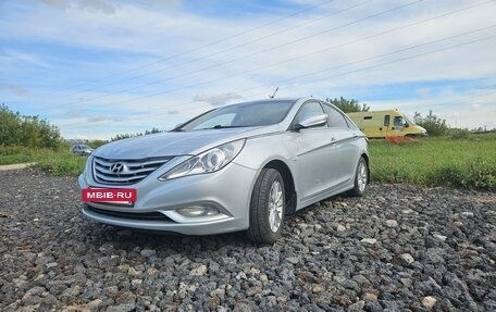 Hyundai Sonata VI, 2012 год, 950 000 рублей, 2 фотография