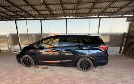 Honda Shuttle II, 2015 год, 1 450 000 рублей, 3 фотография