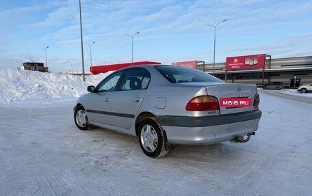 Toyota Avensis III рестайлинг, 2001 год, 230 000 рублей, 4 фотография