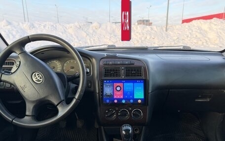 Toyota Avensis III рестайлинг, 2001 год, 230 000 рублей, 6 фотография