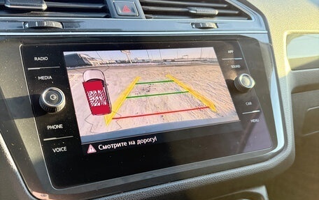 Volkswagen Tiguan II, 2017 год, 2 620 000 рублей, 33 фотография