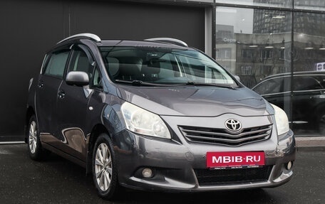 Toyota Verso I, 2012 год, 1 170 000 рублей, 3 фотография