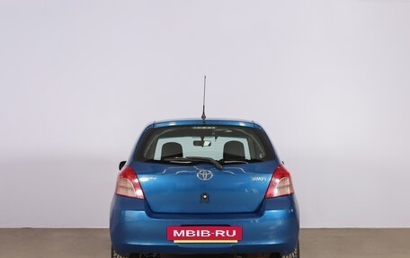 Toyota Yaris III рестайлинг, 2008 год, 699 000 рублей, 6 фотография