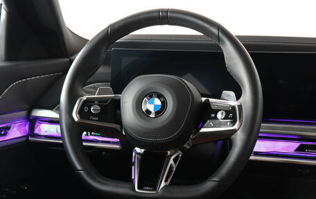 BMW 7 серия, 2025 год, 18 700 000 рублей, 18 фотография