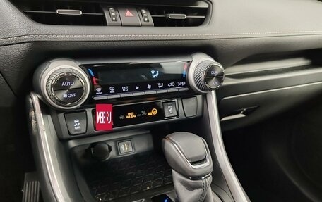 Toyota RAV4, 2025 год, 5 200 000 рублей, 14 фотография