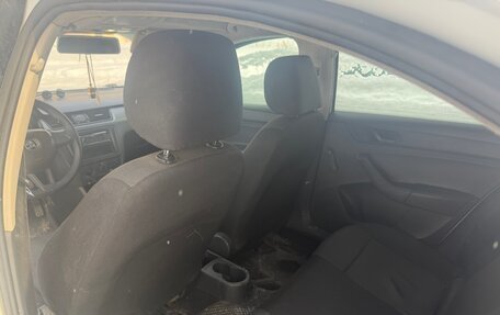 Skoda Rapid I, 2015 год, 425 000 рублей, 5 фотография