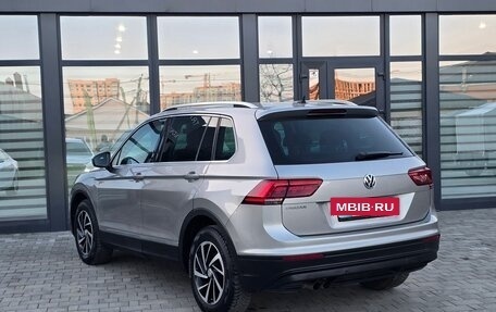 Volkswagen Tiguan II, 2018 год, 2 600 000 рублей, 12 фотография