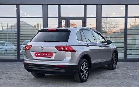 Volkswagen Tiguan II, 2018 год, 2 600 000 рублей, 11 фотография