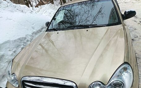 Hyundai Sonata IV рестайлинг, 2005 год, 365 000 рублей, 2 фотография