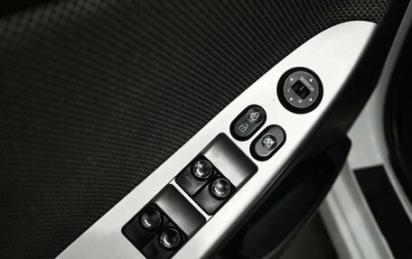 Hyundai Solaris II рестайлинг, 2013 год, 830 000 рублей, 14 фотография