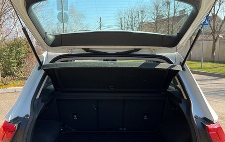 Volkswagen Tiguan II, 2020 год, 2 500 000 рублей, 13 фотография