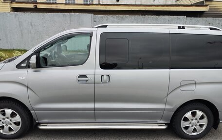 Hyundai Grand Starex Grand Starex I рестайлинг 2, 2017 год, 3 080 000 рублей, 8 фотография