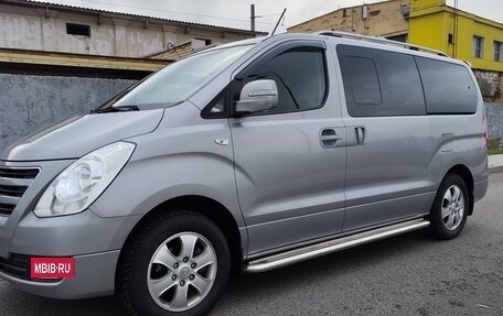 Hyundai Grand Starex Grand Starex I рестайлинг 2, 2017 год, 3 080 000 рублей, 6 фотография