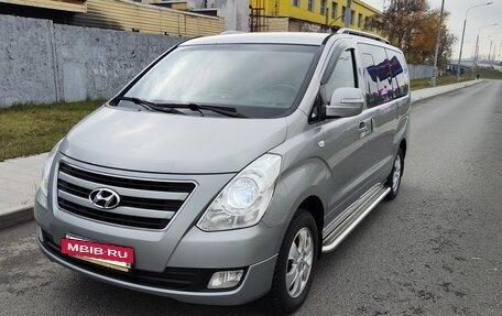 Hyundai Grand Starex Grand Starex I рестайлинг 2, 2017 год, 3 080 000 рублей, 5 фотография