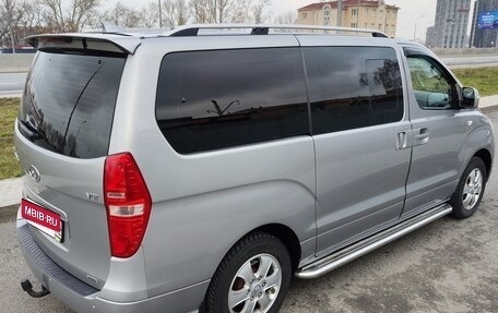 Hyundai Grand Starex Grand Starex I рестайлинг 2, 2017 год, 3 080 000 рублей, 18 фотография