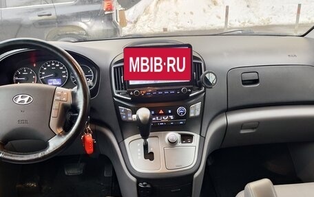 Hyundai Grand Starex Grand Starex I рестайлинг 2, 2017 год, 3 080 000 рублей, 35 фотография