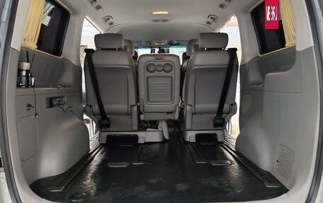 Hyundai Grand Starex Grand Starex I рестайлинг 2, 2017 год, 3 080 000 рублей, 25 фотография