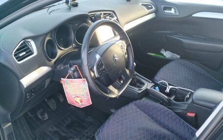 Citroen C4 II рестайлинг, 2016 год, 900 000 рублей, 9 фотография