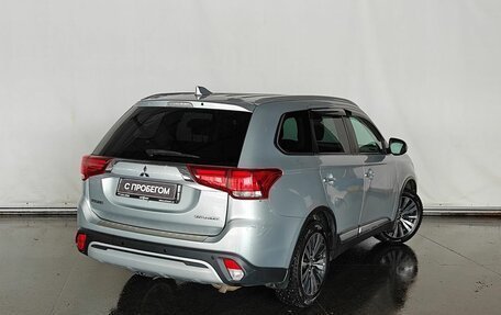 Mitsubishi Outlander III рестайлинг 3, 2019 год, 1 947 000 рублей, 5 фотография