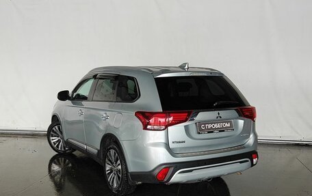 Mitsubishi Outlander III рестайлинг 3, 2019 год, 1 947 000 рублей, 7 фотография