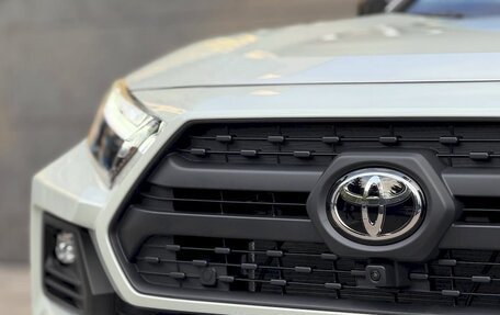 Toyota RAV4, 2025 год, 4 200 000 рублей, 6 фотография