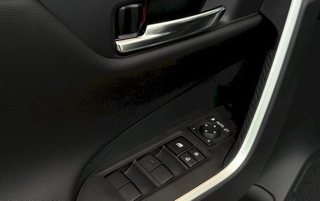 Toyota RAV4, 2025 год, 4 200 000 рублей, 28 фотография