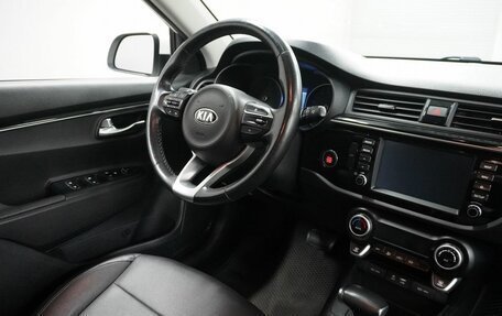 KIA Rio IV, 2018 год, 1 463 000 рублей, 10 фотография