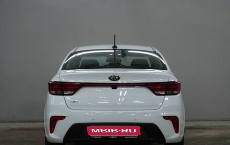 KIA Rio IV, 2018 год, 1 463 000 рублей, 6 фотография