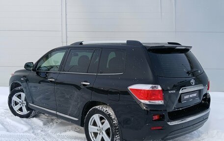 Toyota Highlander III, 2013 год, 2 484 000 рублей, 4 фотография