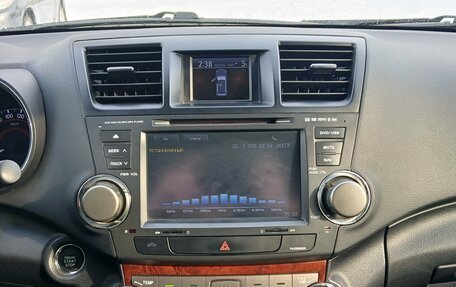 Toyota Highlander III, 2013 год, 2 484 000 рублей, 11 фотография