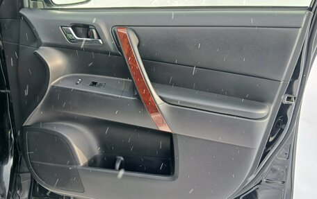 Toyota Highlander III, 2013 год, 2 484 000 рублей, 27 фотография