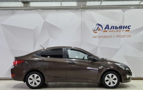 Hyundai Solaris II рестайлинг, 2015 год, 1 075 000 рублей, 2 фотография