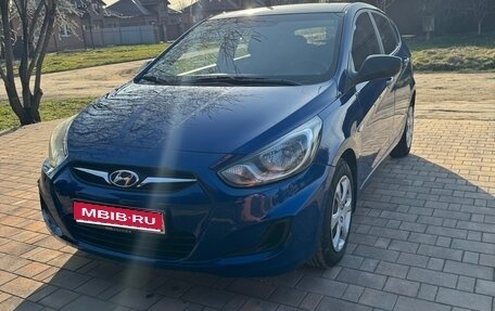 Hyundai Solaris II рестайлинг, 2012 год, 765 000 рублей, 1 фотография