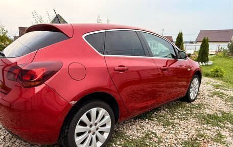 Opel Astra J, 2010 год, 490 000 рублей, 1 фотография