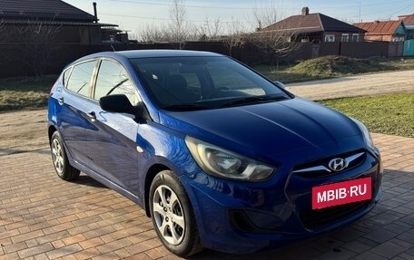 Hyundai Solaris II рестайлинг, 2012 год, 765 000 рублей, 7 фотография