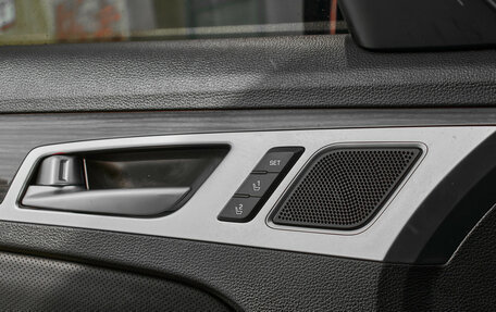 Hyundai Genesis II, 2015 год, 1 890 000 рублей, 22 фотография