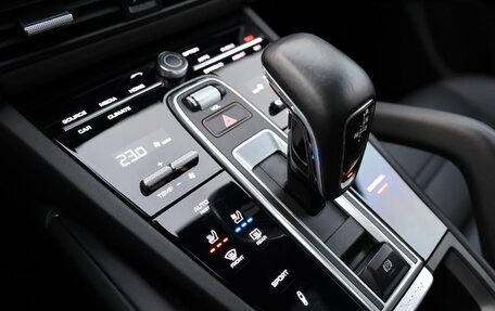 Porsche Cayenne III, 2022 год, 16 200 500 рублей, 13 фотография