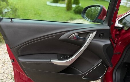 Opel Astra J, 2010 год, 490 000 рублей, 17 фотография