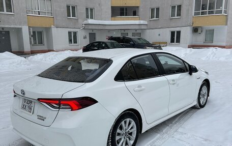 Toyota Corolla, 2024 год, 2 450 000 рублей, 5 фотография