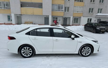 Toyota Corolla, 2024 год, 2 450 000 рублей, 4 фотография