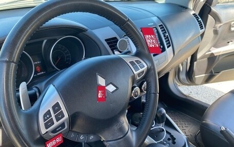 Mitsubishi Outlander III рестайлинг 3, 2011 год, 1 400 000 рублей, 19 фотография