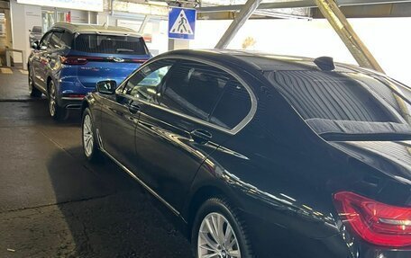 BMW 7 серия, 2017 год, 2 999 000 рублей, 8 фотография