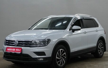 Volkswagen Tiguan II, 2018 год, 2 190 000 рублей, 1 фотография