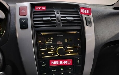 Hyundai Tucson III, 2005 год, 590 000 рублей, 13 фотография