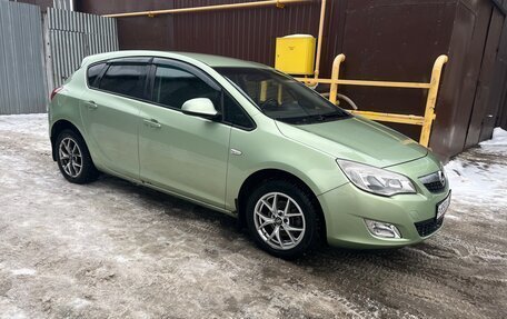 Opel Astra J, 2010 год, 602 000 рублей, 2 фотография