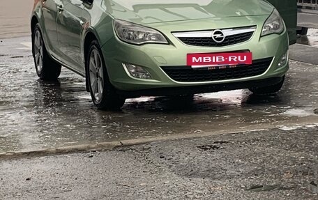 Opel Astra J, 2010 год, 602 000 рублей, 11 фотография