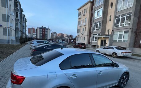 Volkswagen Jetta VI, 2015 год, 950 000 рублей, 3 фотография