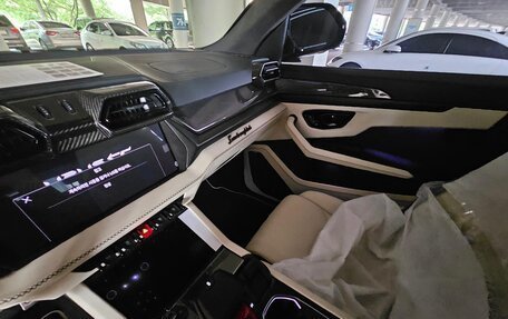 Lamborghini Urus I, 2025 год, 35 000 000 рублей, 16 фотография