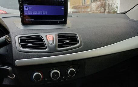 Renault Fluence I, 2011 год, 815 000 рублей, 9 фотография